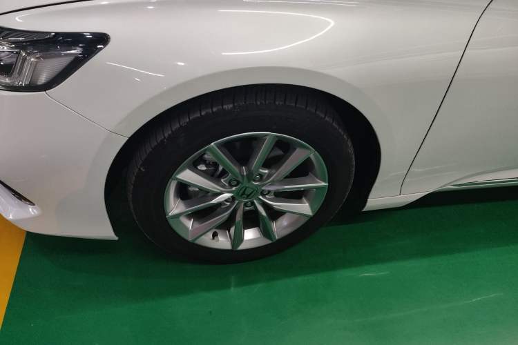 Used Honda Accord 2022 260TURBO Luxury Edition Left Front Wheel Hub