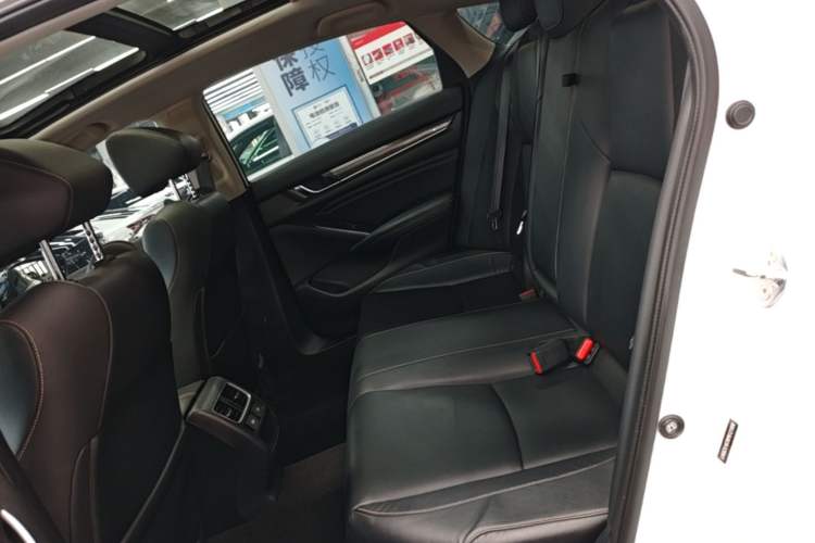 Used Honda Accord 2022 260TURBO Phantom Night · Prestige Edition Left Rear Seat