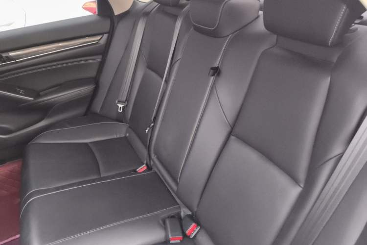 Used Honda Accord 2022 260TURBO Phantom Night · Prestige Edition Left Rear Seat