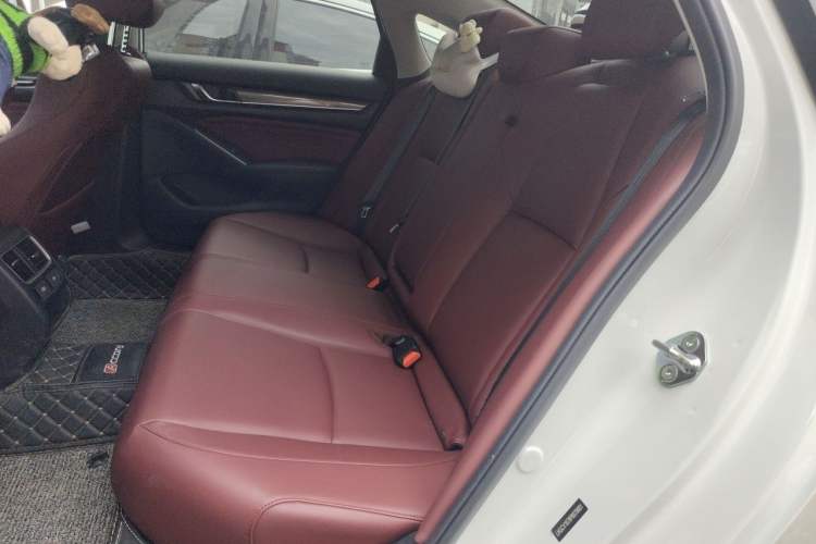Used Honda Accord 2022 260TURBO Phantom Night · Prestige Edition Left Rear Seat