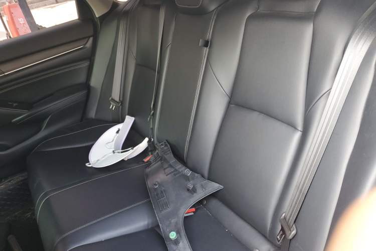 Used Honda Accord 2022 260TURBO Phantom Night · Prestige Edition Left Rear Seat