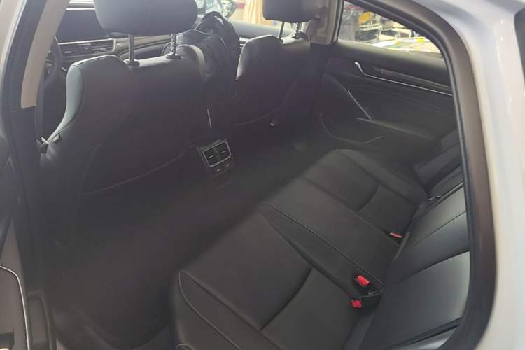 Used Honda Accord 2022 260TURBO Phantom Night · Prestige Edition Left Rear Seat