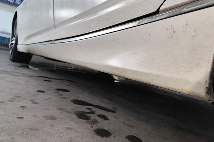 Used Honda Accord 2022 260TURBO Phantom Night · Prestige Edition Left Side Sill