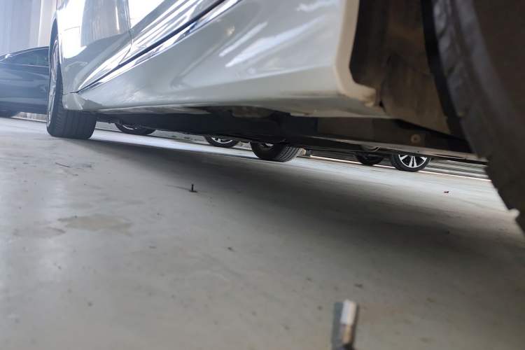Used Honda Accord 2022 260TURBO Luxury Edition Left Side Sill