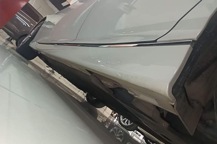 Used Honda Accord 2022 260TURBO Luxury Edition Left Side Sill