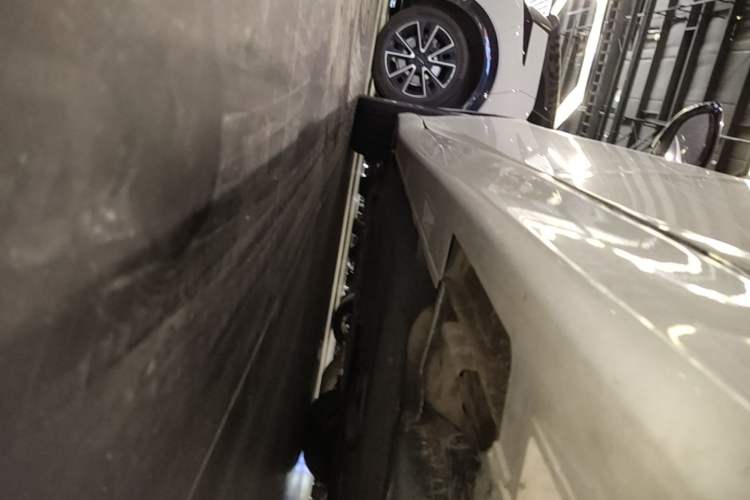 Used Honda Accord 2022 260TURBO Phantom Night · Prestige Edition Left Side Sill