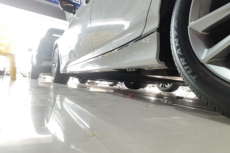 Used Honda Accord 2022 260TURBO Luxury Edition Left Side Sill