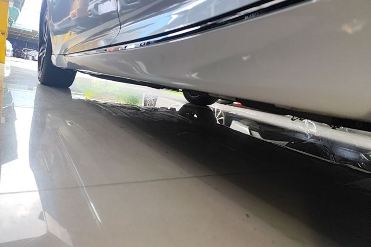 Used Honda Accord 2022 260TURBO Phantom Night · Prestige Edition Left Side Sill