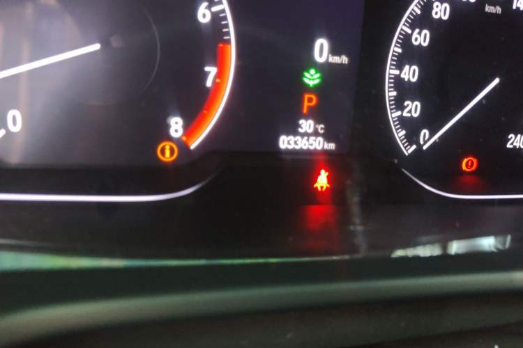 Used Honda Accord 2022 260TURBO Luxury Edition Odometer Close Up