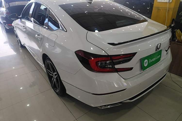 Used Honda Accord 2022 260TURBO Phantom Night · Prestige Edition Rear Left 45 Deg