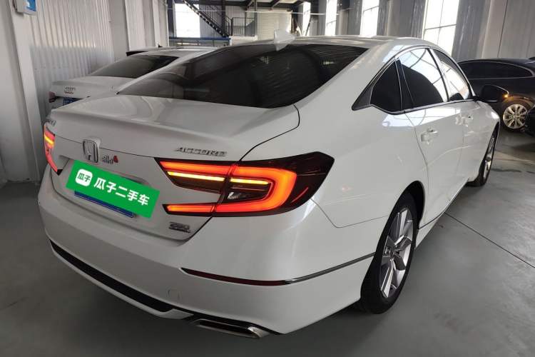 Used Honda Accord 2022 260TURBO Luxury Edition Rear Right 45 Deg