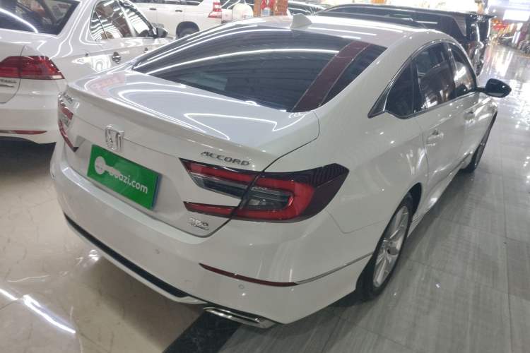 Used Honda Accord 2022 260TURBO Luxury Edition Rear Right 45 Deg