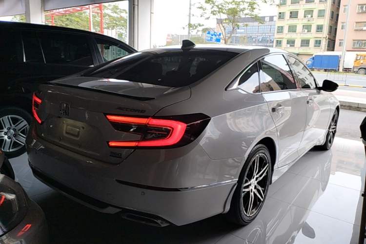 Used Honda Accord 2022 260TURBO Phantom Night · Prestige Edition Rear Right 45 Deg