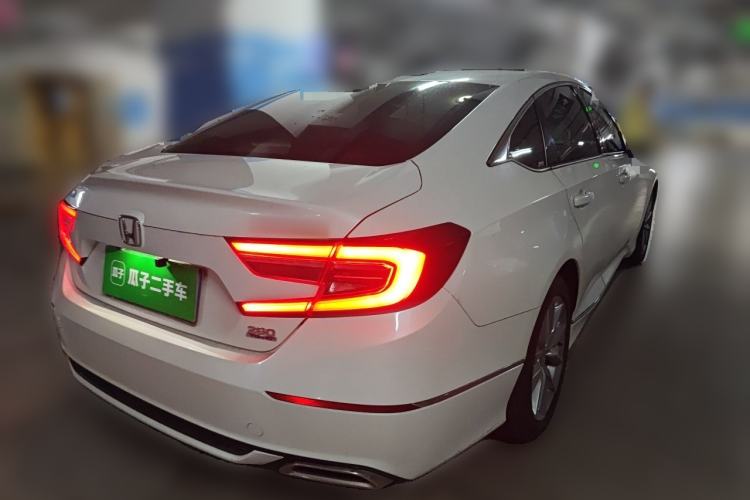 Used Honda Accord 2022 260TURBO Luxury Edition Rear Right 45 Deg