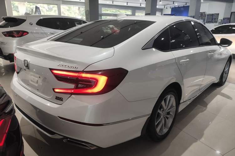 Used Honda Accord 2022 260TURBO Luxury Edition Rear Right 45 Deg