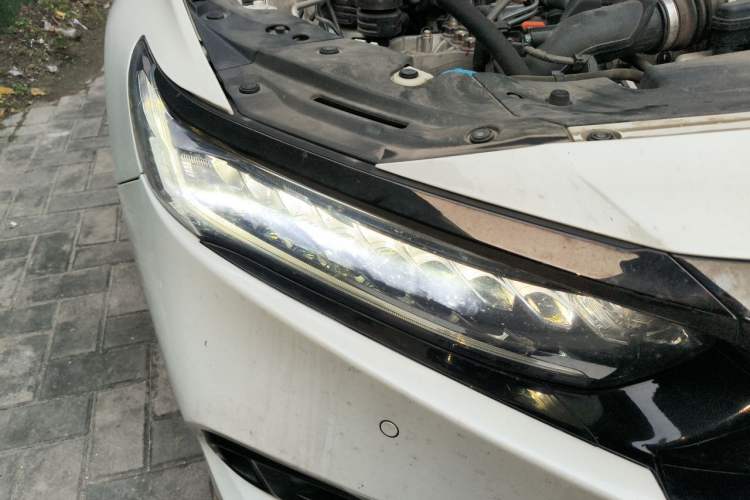 Used Honda Accord 2022 260TURBO Phantom Night · Prestige Edition Right Front Headlight