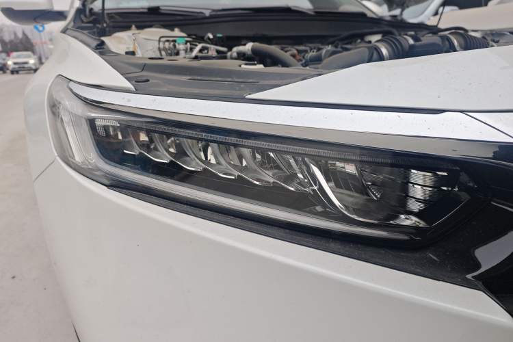 Used Honda Accord 2022 260TURBO Luxury Edition Right Front Headlight