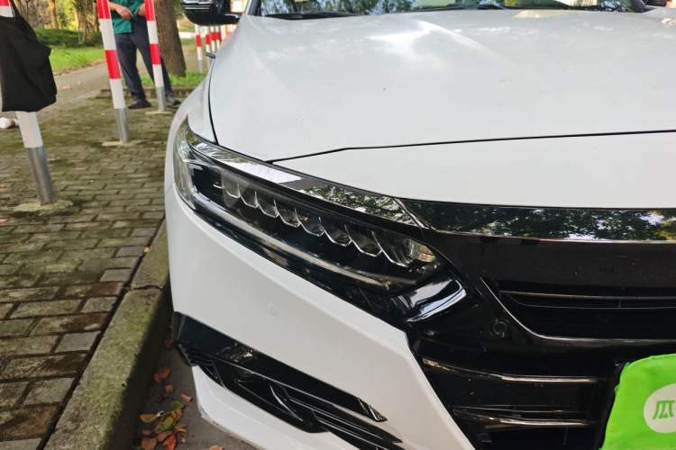 Used Honda Accord 2022 260TURBO Phantom Night · Prestige Edition Right Front Headlight