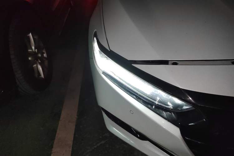 Used Honda Accord 2022 260TURBO Phantom Night · Prestige Edition Right Front Headlight