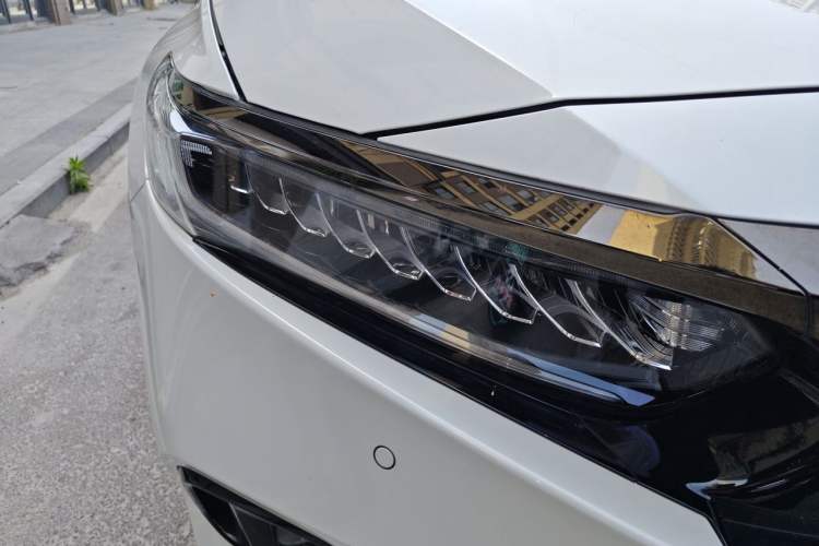 Used Honda Accord 2022 260TURBO Phantom Night · Prestige Edition Right Front Headlight