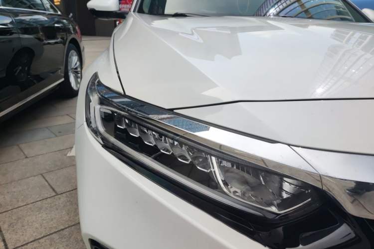 Used Honda Accord 2022 260TURBO Luxury Edition Right Front Headlight