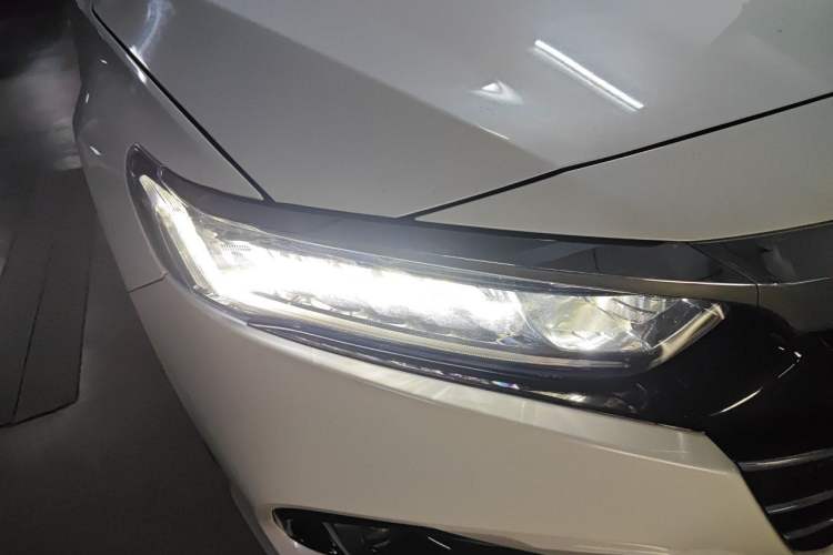 Used Honda Accord 2022 260TURBO Luxury Edition Right Front Headlight