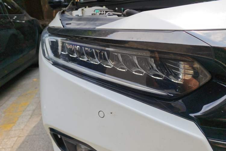 Used Honda Accord 2022 260TURBO Phantom Night · Prestige Edition Right Front Headlight