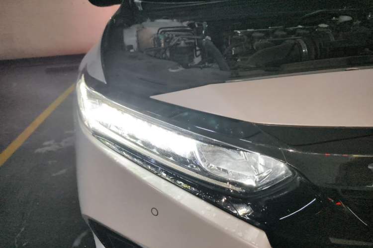 Used Honda Accord 2022 260TURBO Luxury Edition Right Front Headlight