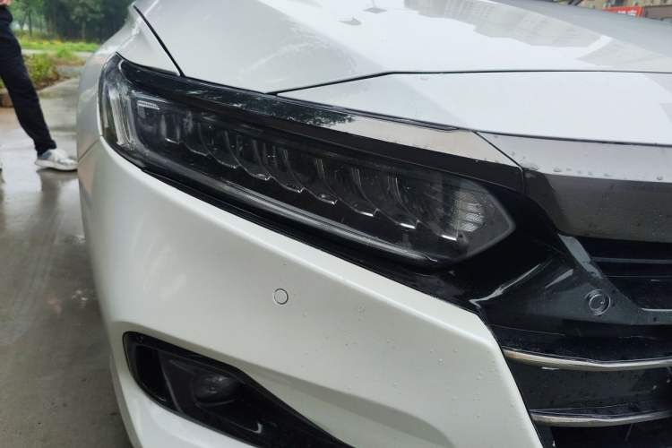 Used Honda Accord 2022 260TURBO Phantom Night · Prestige Edition Right Front Headlight
