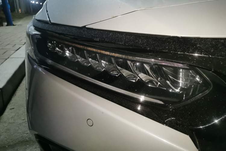 Used Honda Accord 2022 260TURBO Phantom Night · Prestige Edition Right Front Headlight