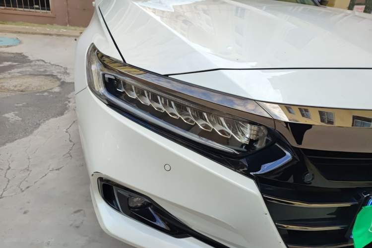 Used Honda Accord 2022 260TURBO Phantom Night · Prestige Edition Right Front Headlight