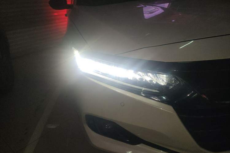 Used Honda Accord 2022 260TURBO Phantom Night · Prestige Edition Right Front Headlight