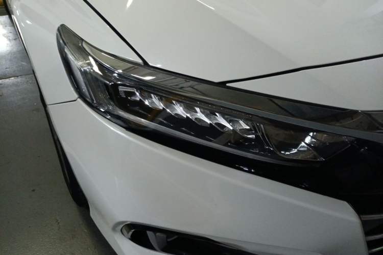 Used Honda Accord 2022 260TURBO Comfort Version Right Front Headlight