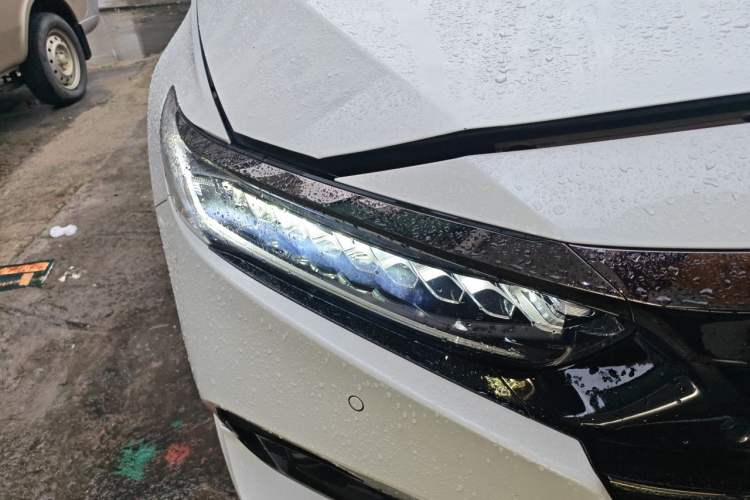 Used Honda Accord 2022 260TURBO Phantom Night · Prestige Edition Right Front Headlight