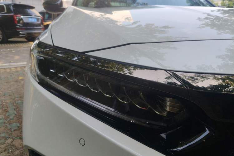 Used Honda Accord 2022 260TURBO Phantom Night · Prestige Edition Right Front Headlight