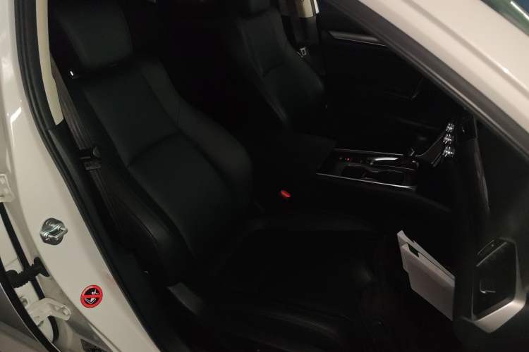 Used Honda Accord 2022 260TURBO Luxury Edition Right Front Seat
