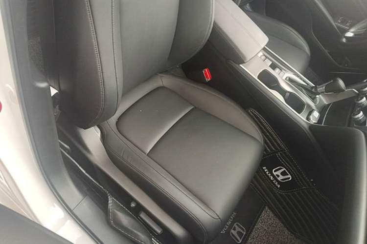 Used Honda Accord 2022 260TURBO Luxury Edition Right Front Seat