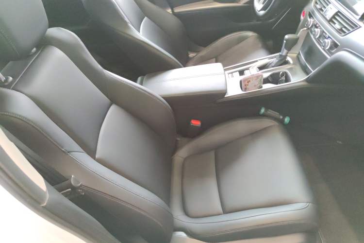 Used Honda Accord 2022 260TURBO Luxury Edition Right Front Seat