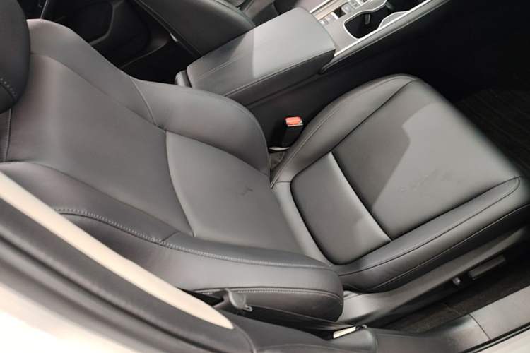 Used Honda Accord 2022 260TURBO Luxury Edition Right Front Seat