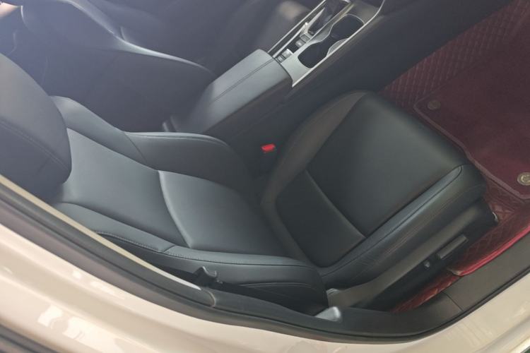 Used Honda Accord 2022 260TURBO Luxury Edition Right Front Seat