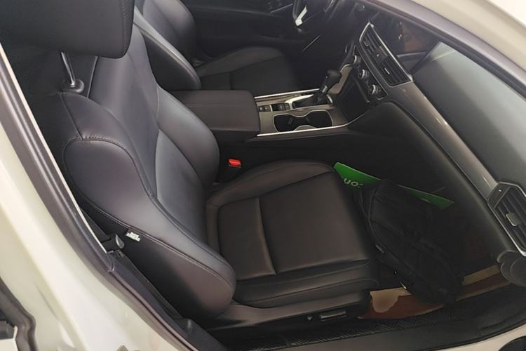 Used Honda Accord 2022 260TURBO Luxury Edition Right Front Seat