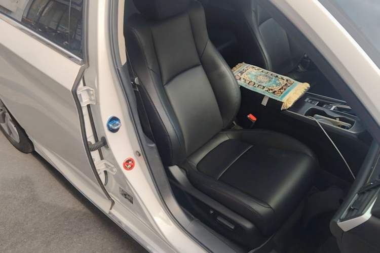 Used Honda Accord 2022 260TURBO Luxury Edition Right Front Seat