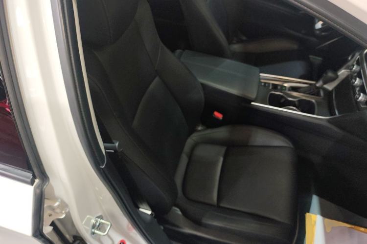 Used Honda Accord 2022 260TURBO Luxury Edition Right Front Seat
