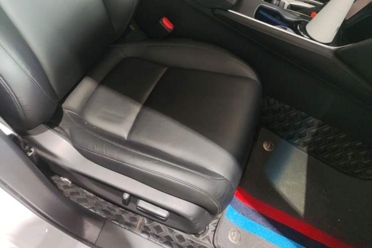 Used Honda Accord 2022 260TURBO Luxury Edition Right Front Seat