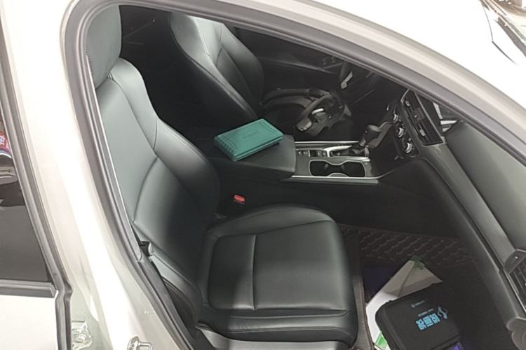 Used Honda Accord 2022 260TURBO Luxury Edition Right Front Seat