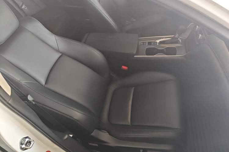 Used Honda Accord 2022 260TURBO Luxury Edition Right Front Seat