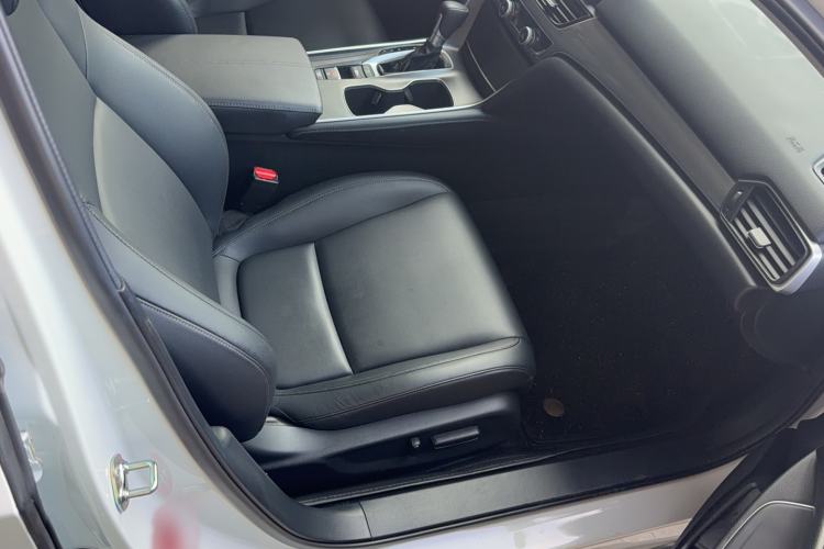 Used Honda Accord 2022 260TURBO Luxury Edition Right Front Seat