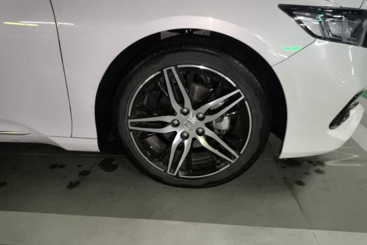 Used Honda Accord 2022 260TURBO Phantom Night · Prestige Edition Right Front Wheel Hub