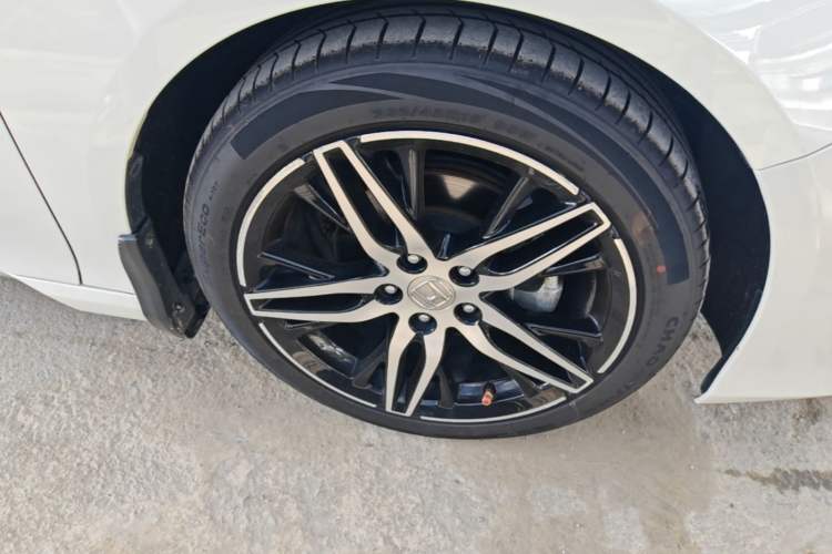 Used Honda Accord 2022 260TURBO Phantom Night · Prestige Edition Right Front Wheel Hub
