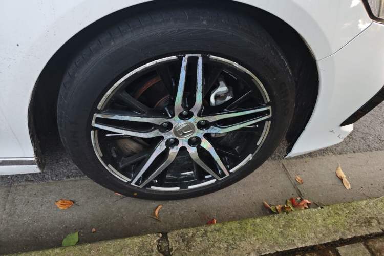 Used Honda Accord 2022 260TURBO Phantom Night · Prestige Edition Right Front Wheel Hub